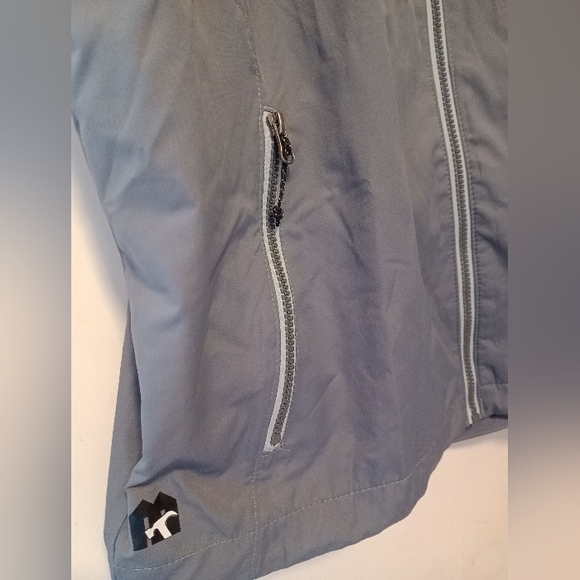 Men's Large size ELEVATE Athletic Vest - Picture 4 of 7